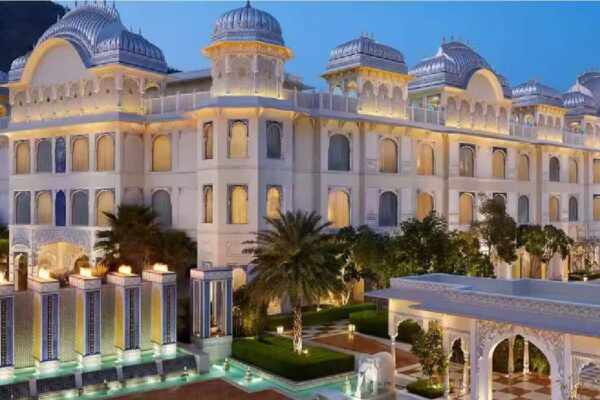 Leela Hotels का आज से खुला IPO: क्या लगाना चाहिए पैसे? जानें GMP और इससे जुड़ी 10 अहम बातें – leela hotels ipo opens today should you apply latest gmp 10 things you should know