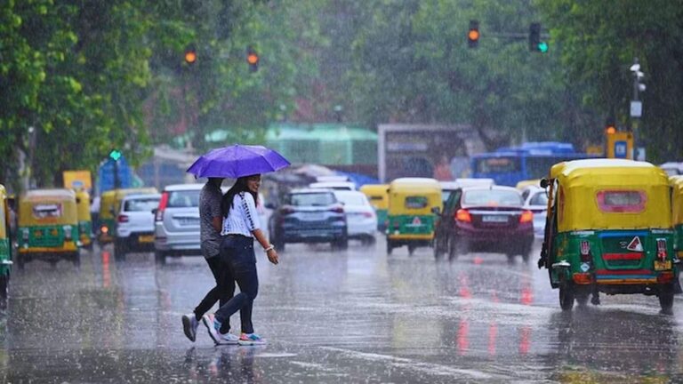 IMD Heavy Rain Alert: अगले तीन दिनों तक इन इलाकों में आसमान से बरसेगी आफत, बारिश के साथ आंधी का अलर्ट जारी – weather news imd issues alert for heavy rain thunderstorms in delhi ncr for 3 days
